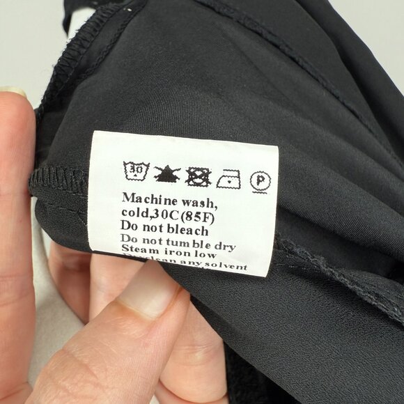 Black V Neck Lace Waist Romper - Picture 8 of 8